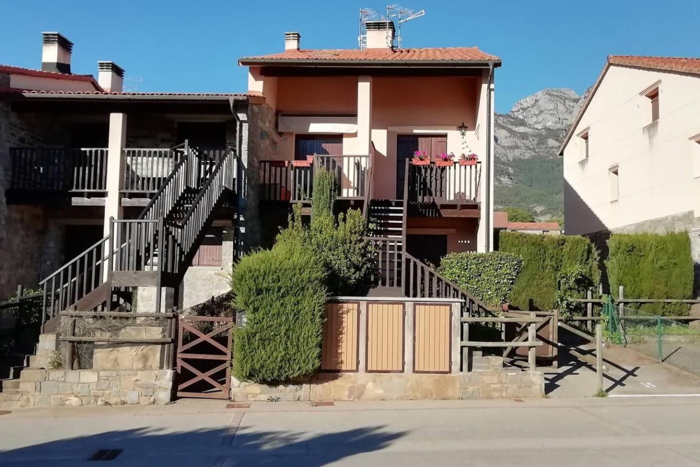 Duplex La Valle Ordesaainsa Laspuña Εξωτερικό φωτογραφία